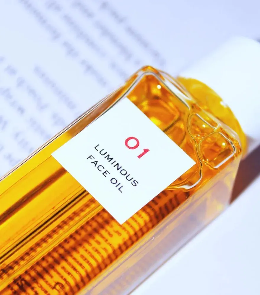 01 Luminous Face Oil