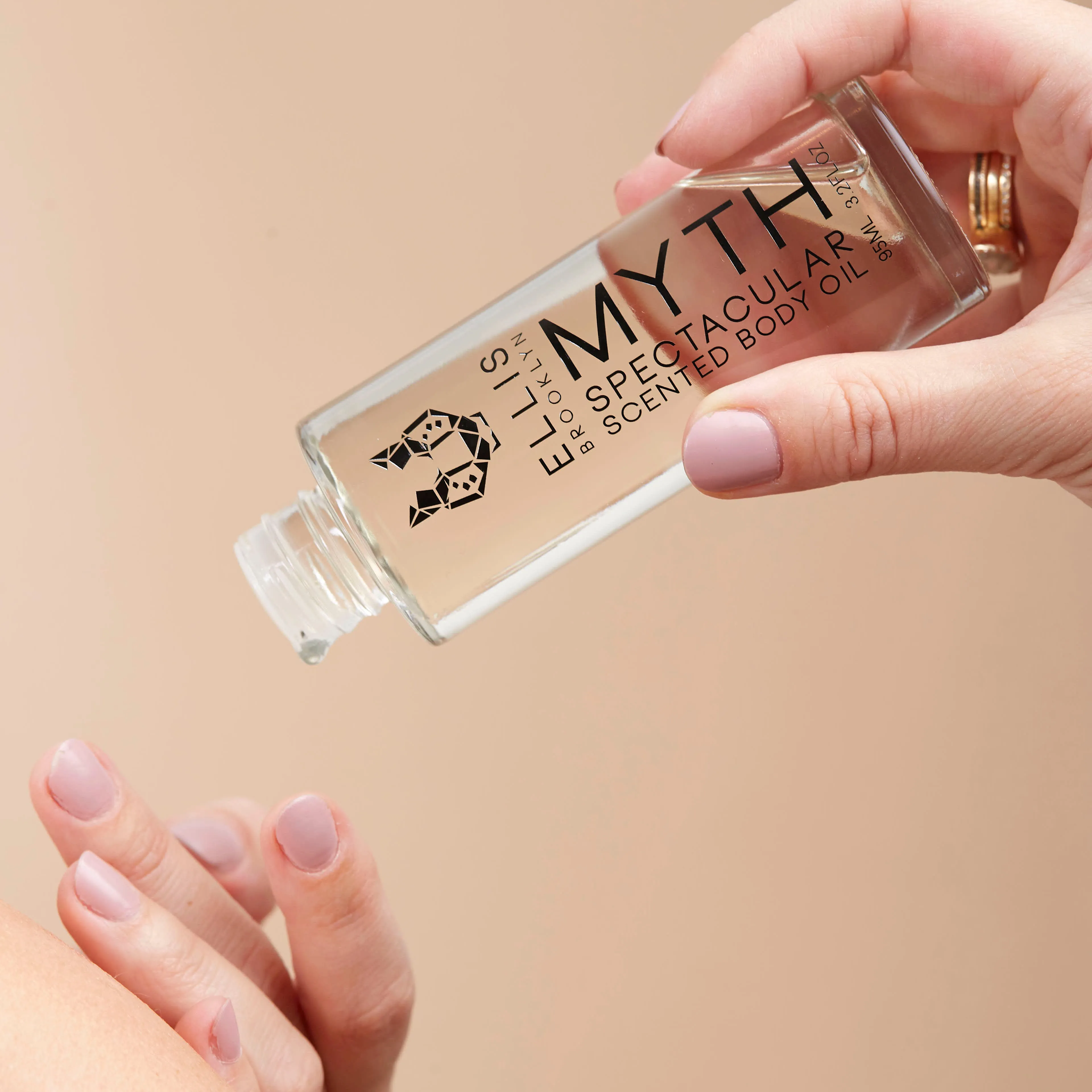 MYTH Spectacular Scented Body Oil